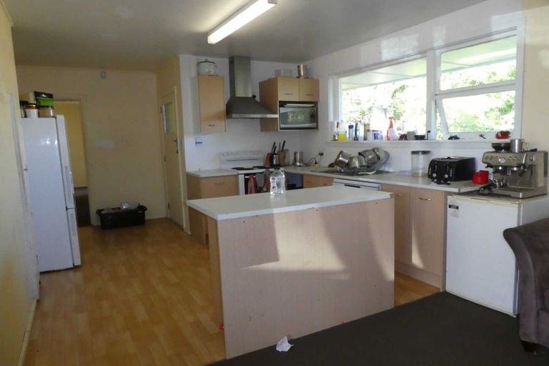 Photo of property in 6 Clonbern Place, Upper Riccarton, Christchurch, 8041