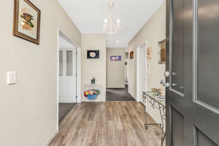 Photo of property in 1 Greenan Place, Doyleston, 7683