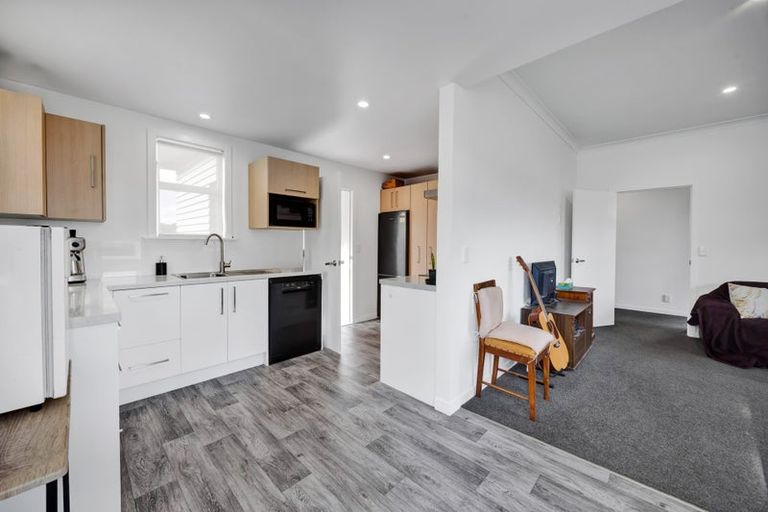 Photo of property in 18 Stanners Street, Eltham, 4322