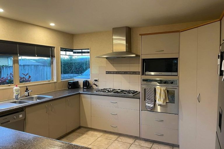 Photo of property in 37 Rosberg Place, Mount Maunganui, 3116