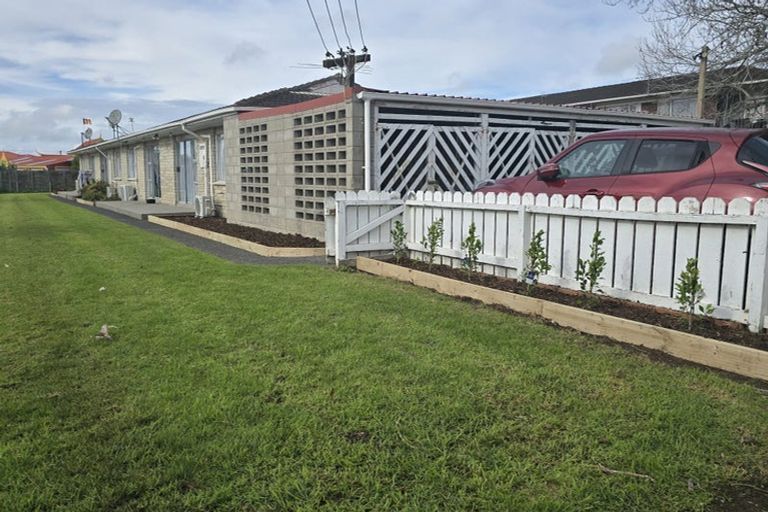 Photo of property in 12 Margaret Road, Papatoetoe, Auckland, 2025
