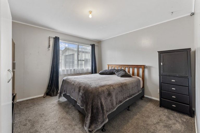 Photo of property in 318 Wellington Road, Wainuiomata, Lower Hutt, 5014