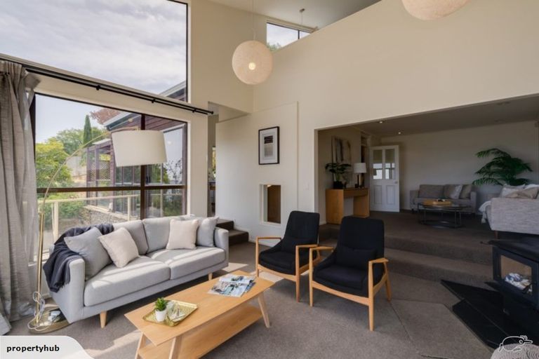 Photo of property in 95 Cannon Hill Crescent, Mount Pleasant, Christchurch, 8081