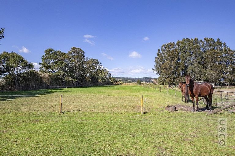 Photo of property in 2246 State Highway 16, Helensville, 0875