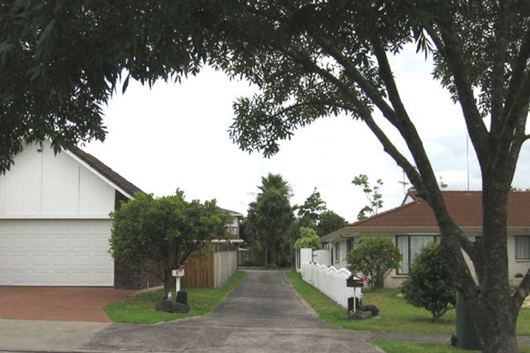 Photo of property in 10 Monet Grove, West Harbour, Auckland, 0618