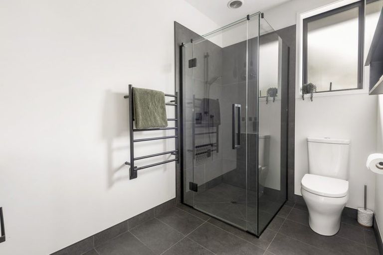 Photo of property in 10 Tari Road, Pukeatua, 3880