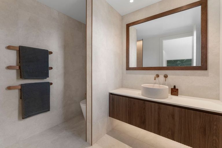 Photo of property in 11 Sparrowhawk Way, Kinloch, Taupo, 3377