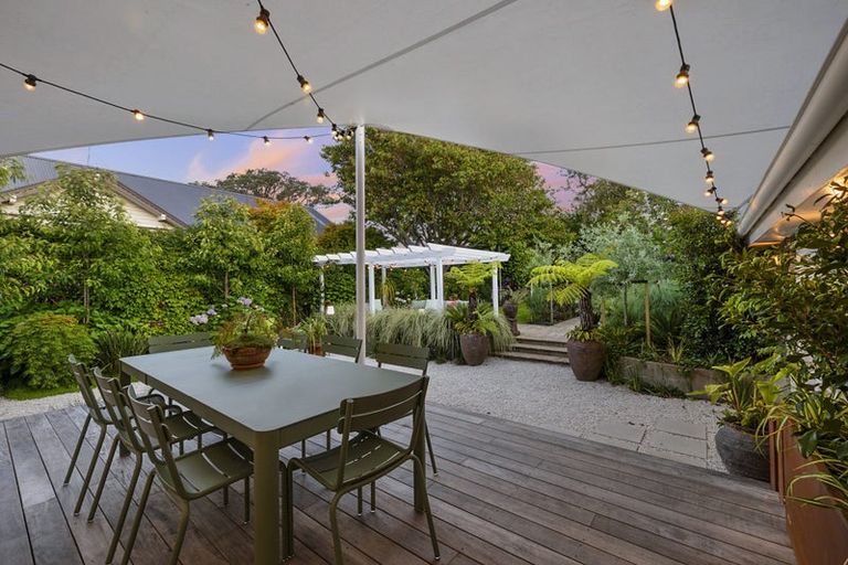 Photo of property in 7 Glen Almond Street, New Plymouth, 4310