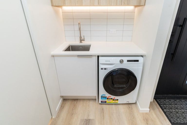 Photo of property in 9/35 Sladden Street, Naenae, Lower Hutt, 5011