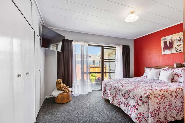 Photo of property in 20 Tawavale Street, Pukehangi, Rotorua, 3015