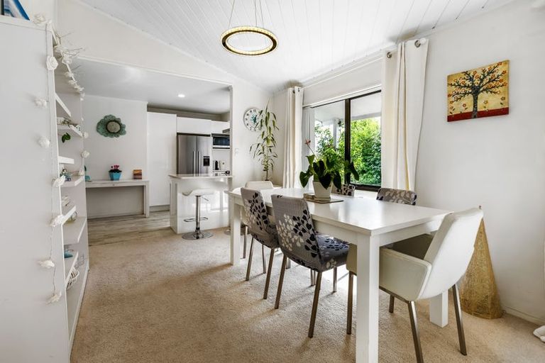 Photo of property in 11a Orchard Place, Lynmore, Rotorua, 3010