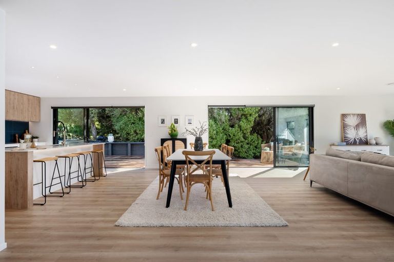 Photo of property in 5 Minsons Lane, Kennedys Bush, Christchurch, 8025