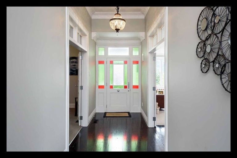 Photo of property in 35 Everest Street, Khandallah, Wellington, 6035