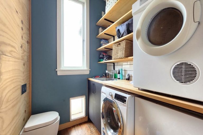 Photo of property in 50 Rex Street, Miramar, Wellington, 6022