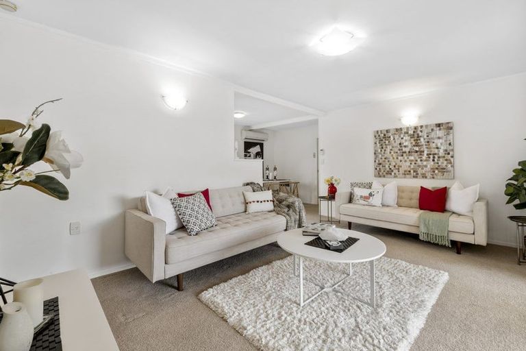 Photo of property in 48 Edward Avenue, Orewa, 0931