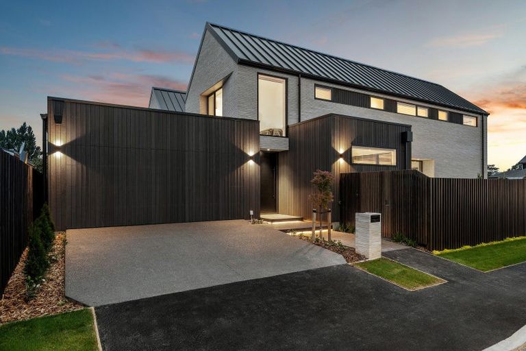 Photo of property in 152 Idris Road, Strowan, Christchurch, 8052