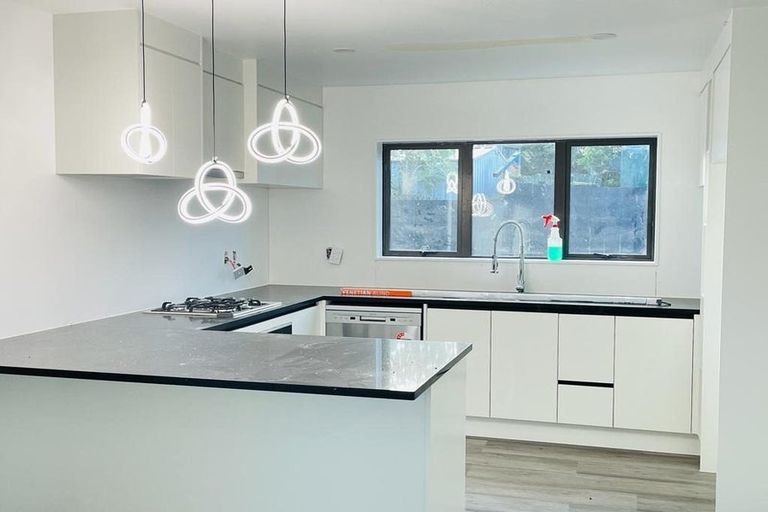 Photo of property in 37a Roseanne Road, Manurewa, Auckland, 2102