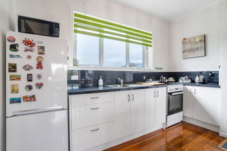 Photo of property in 25 Queen Street, Winton, 9720