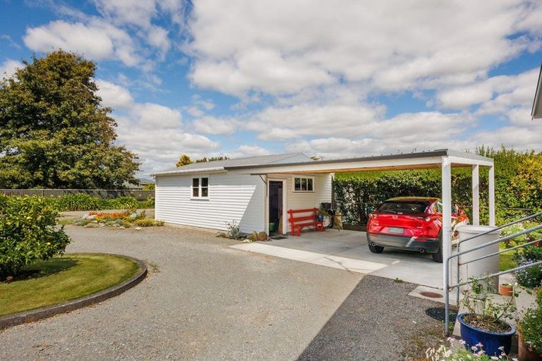 Photo of property in 8a Bond Street, Marton, 4710