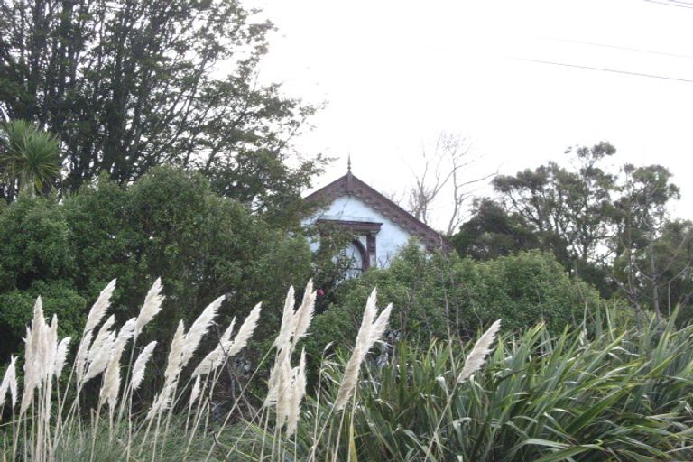 Photo of property in 1 Totara Street, Ravensbourne, Dunedin, 9022