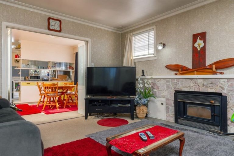Photo of property in 49 Warwick Street, Mayfield, Blenheim, 7201