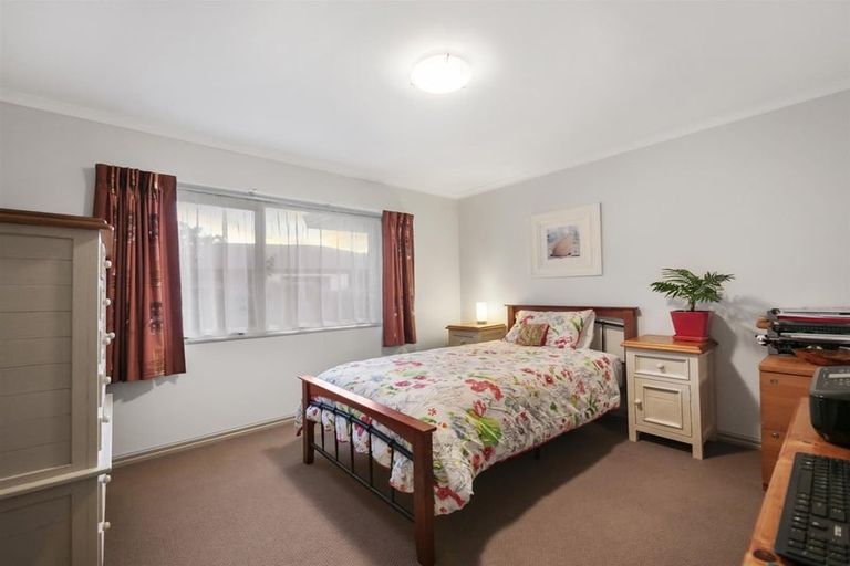Photo of property in 21 Dowman Place, Te Puke, 3119