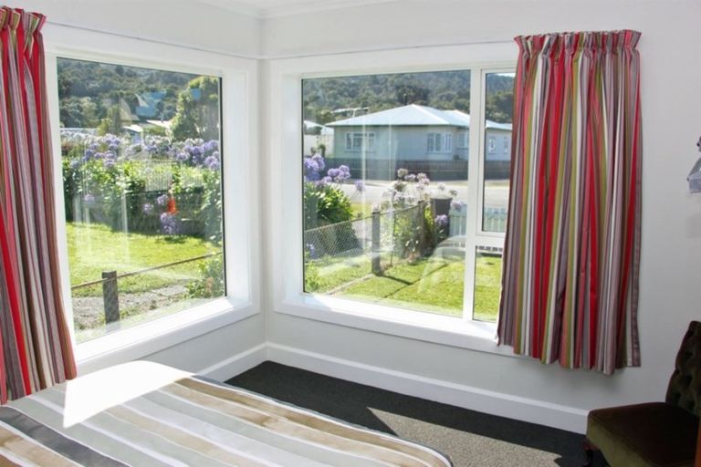 Photo of property in 10 Elizabeth Street, Greymouth, 7805