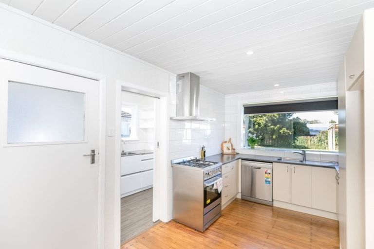 Photo of property in 24 Minifie Avenue, Melville, Hamilton, 3206