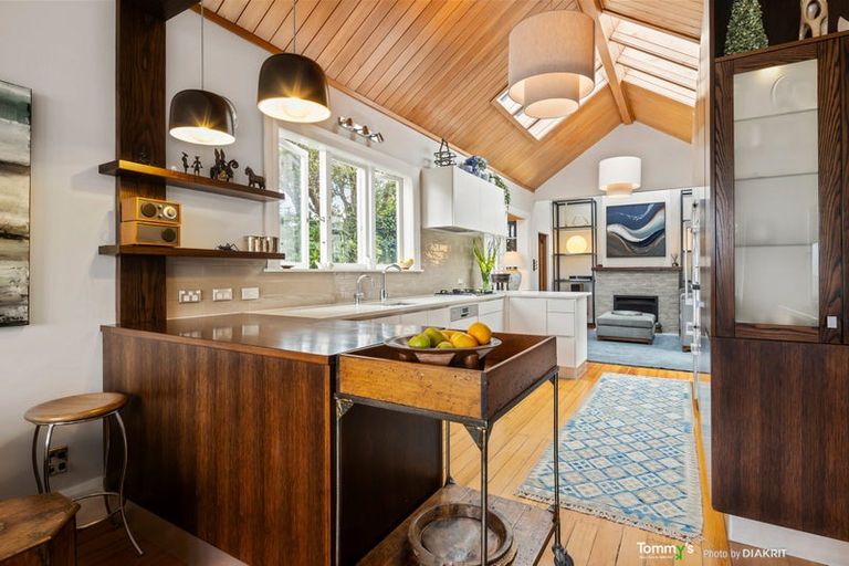 Photo of property in 152 Grafton Road, Roseneath, Wellington, 6011