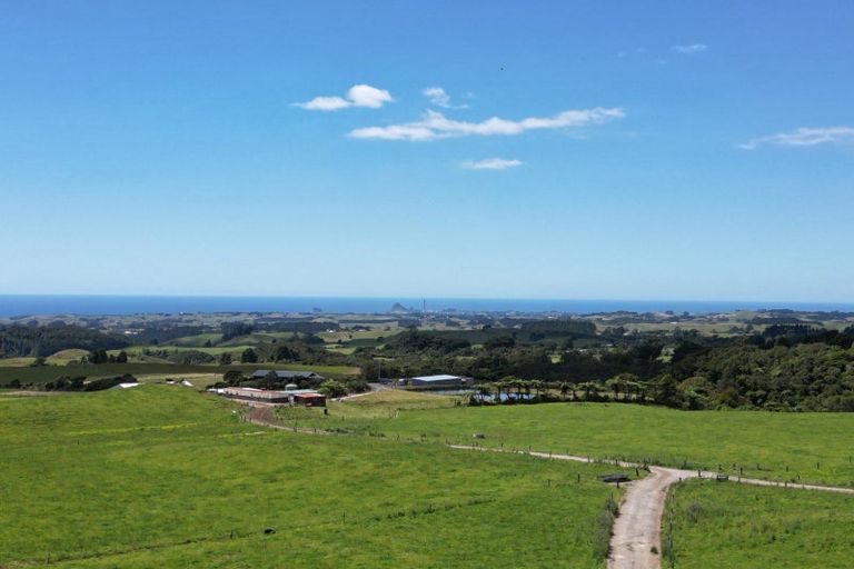 Photo of property in 415 Kirihau Road, Koru, New Plymouth, 4374