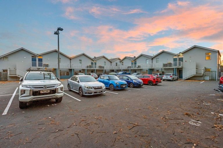 Photo of property in 20/14 Brougham Street, Addington, Christchurch, 8024