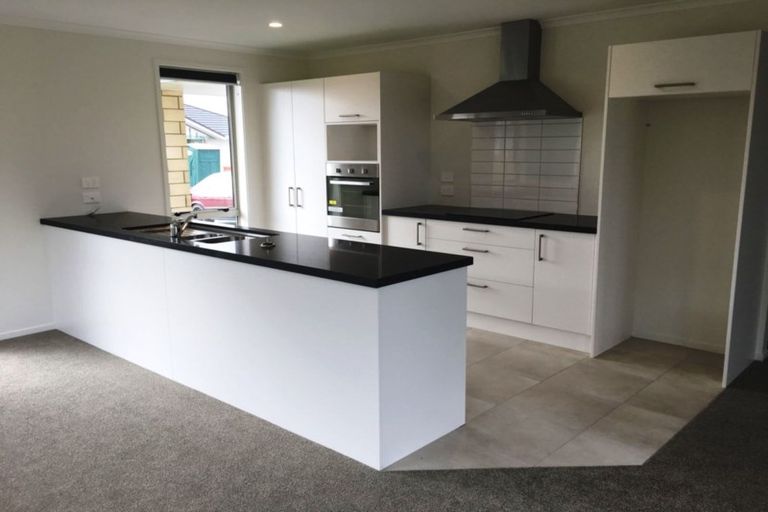 Photo of property in 48 Harding Drive, Papamoa Beach, Papamoa, 3118