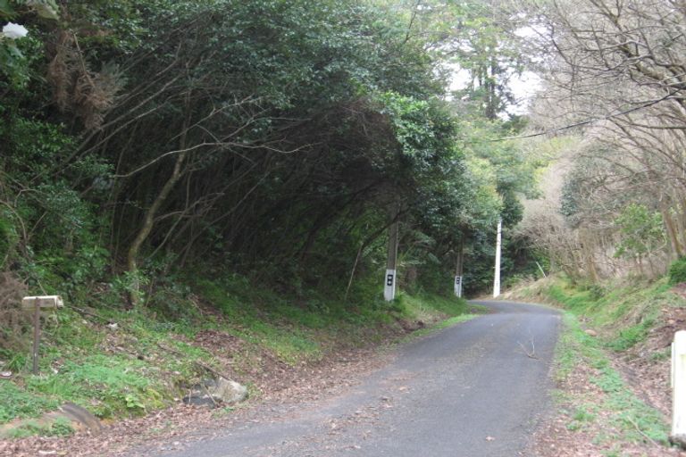 Photo of property in 16 Waiokaraka Road, Thames, 3500