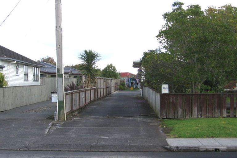 Photo of property in 704a Te Atatu Road, Te Atatu Peninsula, Auckland, 0610