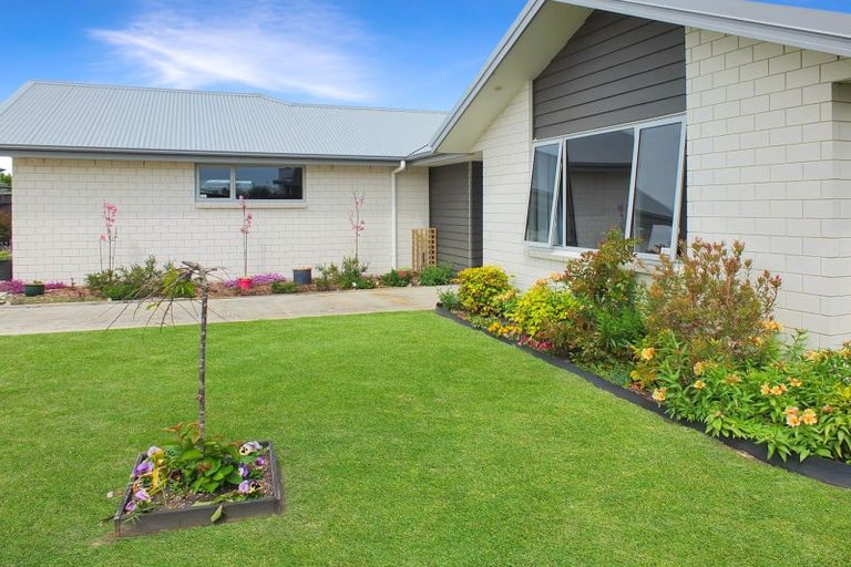 Photo of property in 10 Godwit Court, Foxton Beach, Foxton, 4815