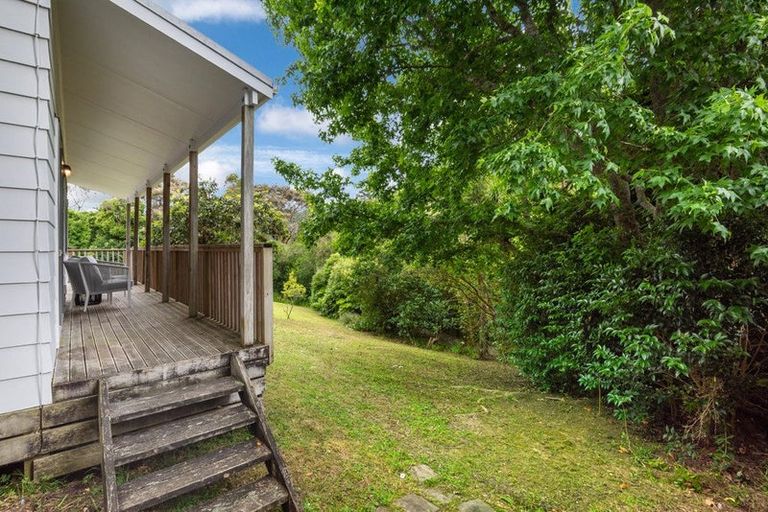 Photo of property in 2/128 Lynn Road, Bayview, Auckland, 0629