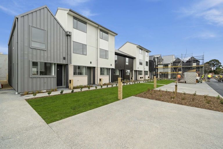 Photo of property in 2/130 Richmond Street, Petone, Lower Hutt, 5012