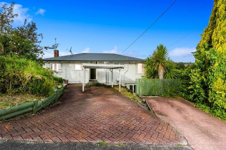 Photo of property in 70 Chivalry Road, Glenfield, Auckland, 0629