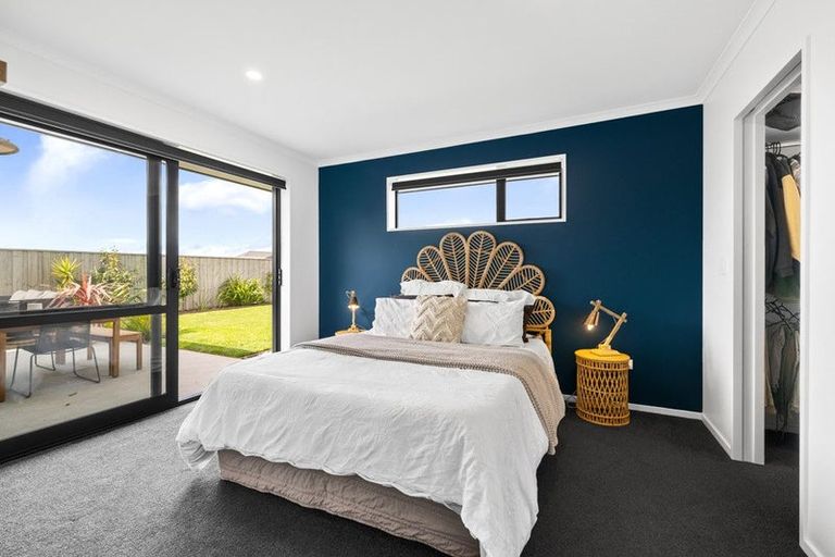 Photo of property in 16 Crossley Avenue, Woodend, 7610