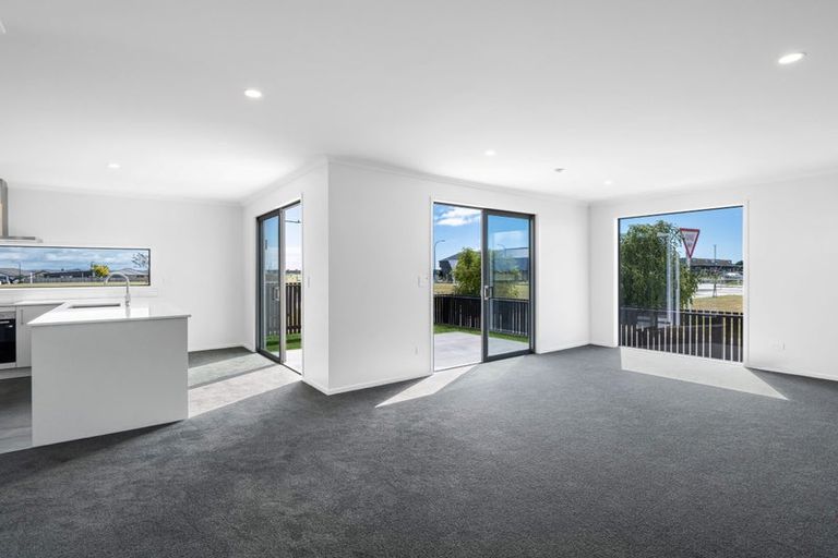 Photo of property in 41 Monaro Place, Papamoa, 3118