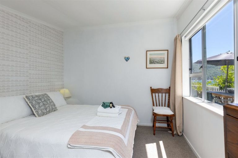 Photo of property in 4 Amelia Crescent, Waikawa, Picton, 7220