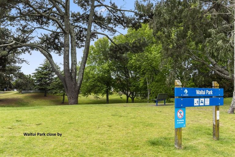 Photo of property in 41 Waitui Grove, Mount Maunganui, 3116