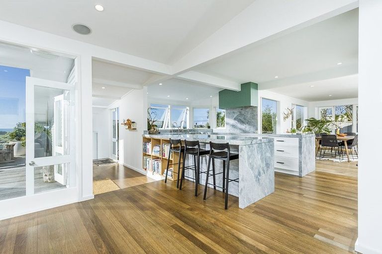 Photo of property in 97b Braemar Road, Castor Bay, Auckland, 0620