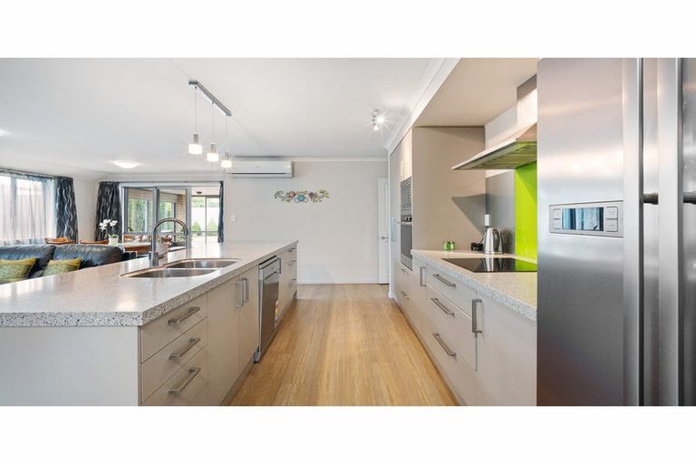 Photo of property in 23 Deloraine Street, Somerfield, Christchurch, 8024