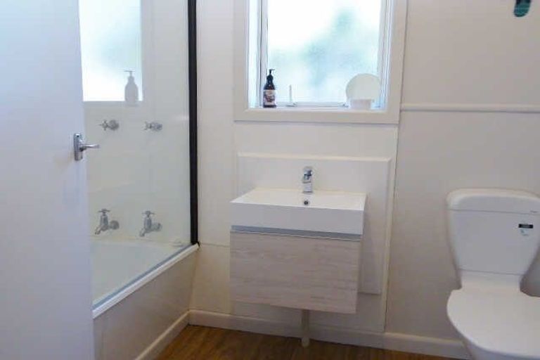 Photo of property in 341 Estuary Road, South New Brighton, Christchurch, 8062