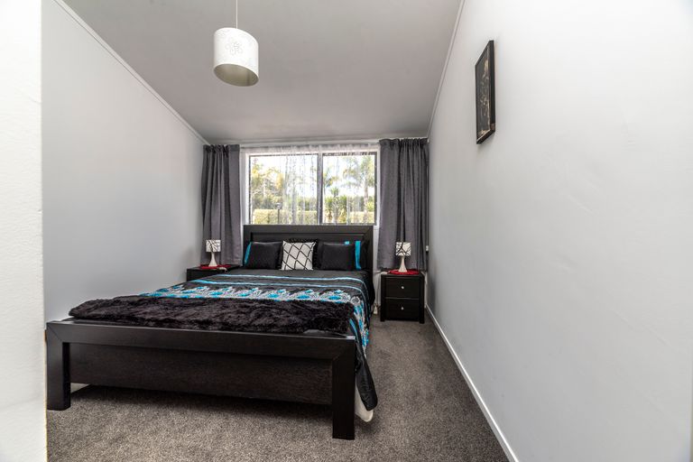 Photo of property in 38 Riddell Road, Kerikeri, 0230