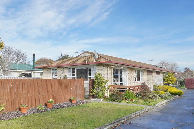 Photo of property in 27a Main North Road, Woodend, 7610