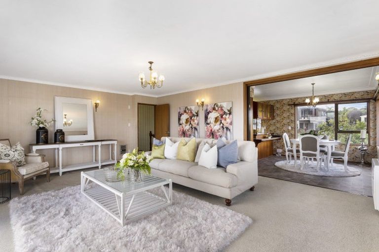 Photo of property in 114 Bramley Drive, Farm Cove, Auckland, 2012