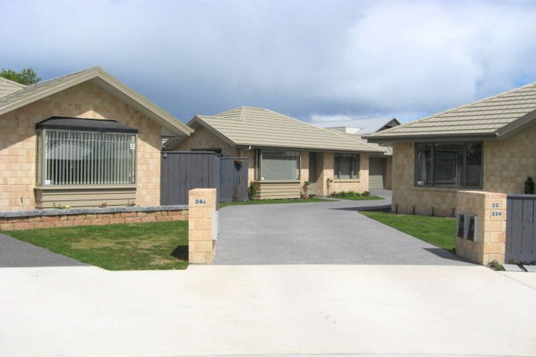 Photo of property in 24b Bayliss Close, Northwood, Christchurch, 8051