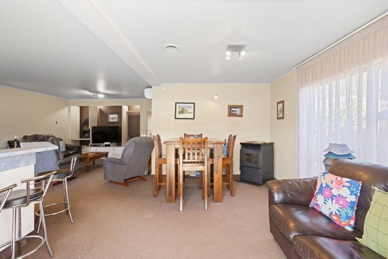 Photo of property in 77b Hampden Street, Picton, 7220